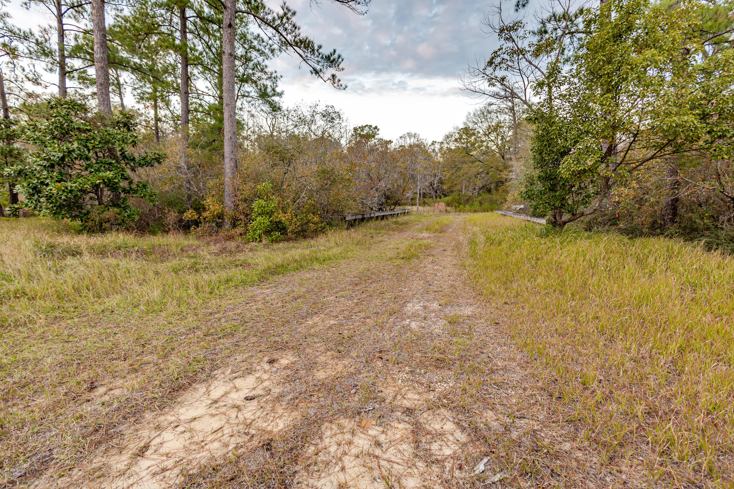 6012 East Lake Road Vancleave, MS 39565 - Photo 9 of 37 IMG_8318