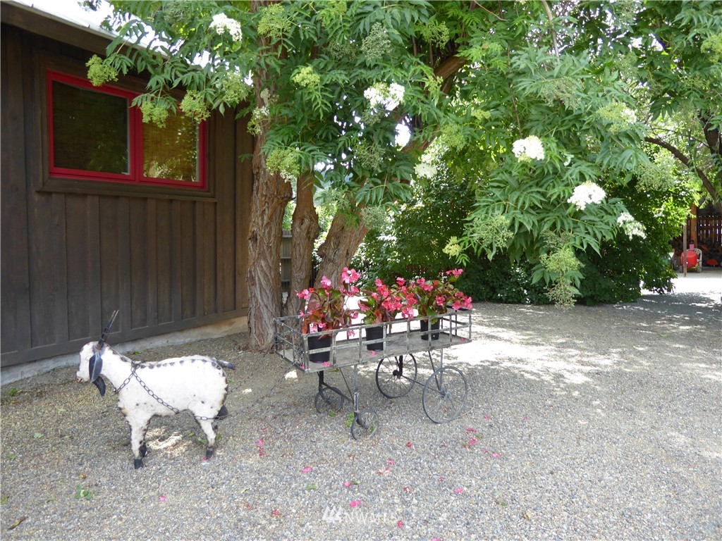 13491 Manastash Road Ellensburg, WA 98926 - Photo 14 of 25 Gallery Image 14