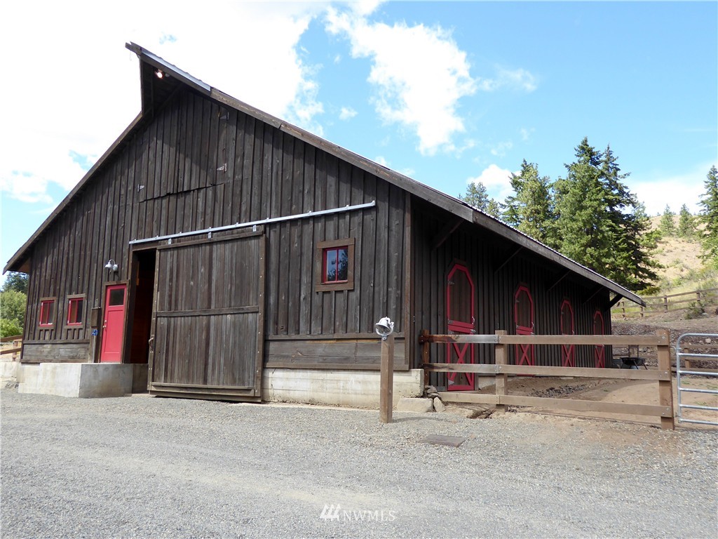 13491 Manastash Road Ellensburg, WA 98926 - Photo 15 of 25 Gallery Image 15