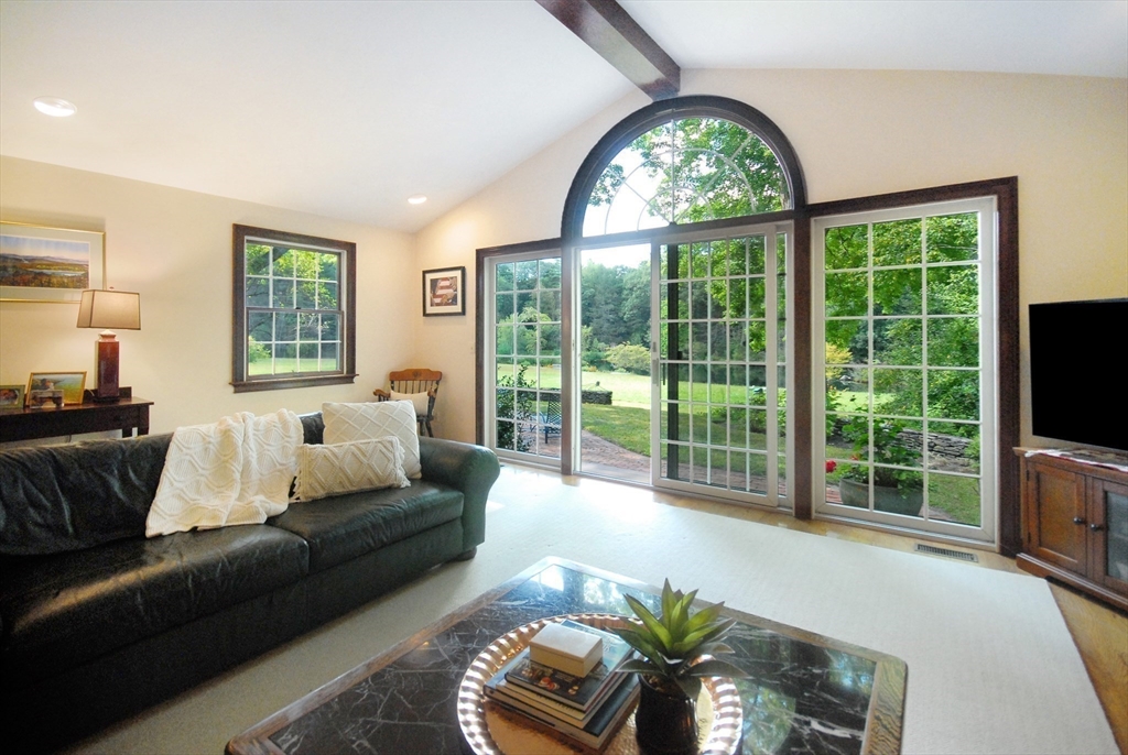 308 Musterfield Road Concord, MA 01742 - Photo 10 of 40