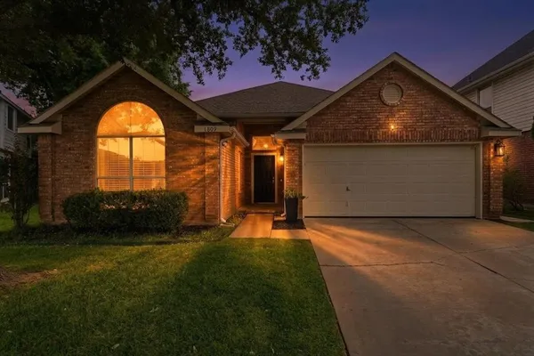 $425,000 | 1809 Armstrong Drive, Flower Mound, TX 75028