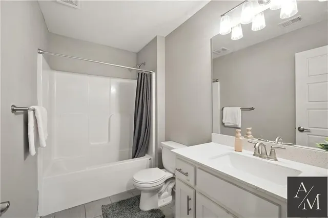 $599,900 | 10838 North Bristol Avenue, Kansas City, MO 64156