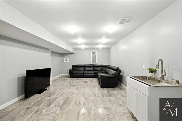 $599,900 | 10838 North Bristol Avenue, Kansas City, MO 64156