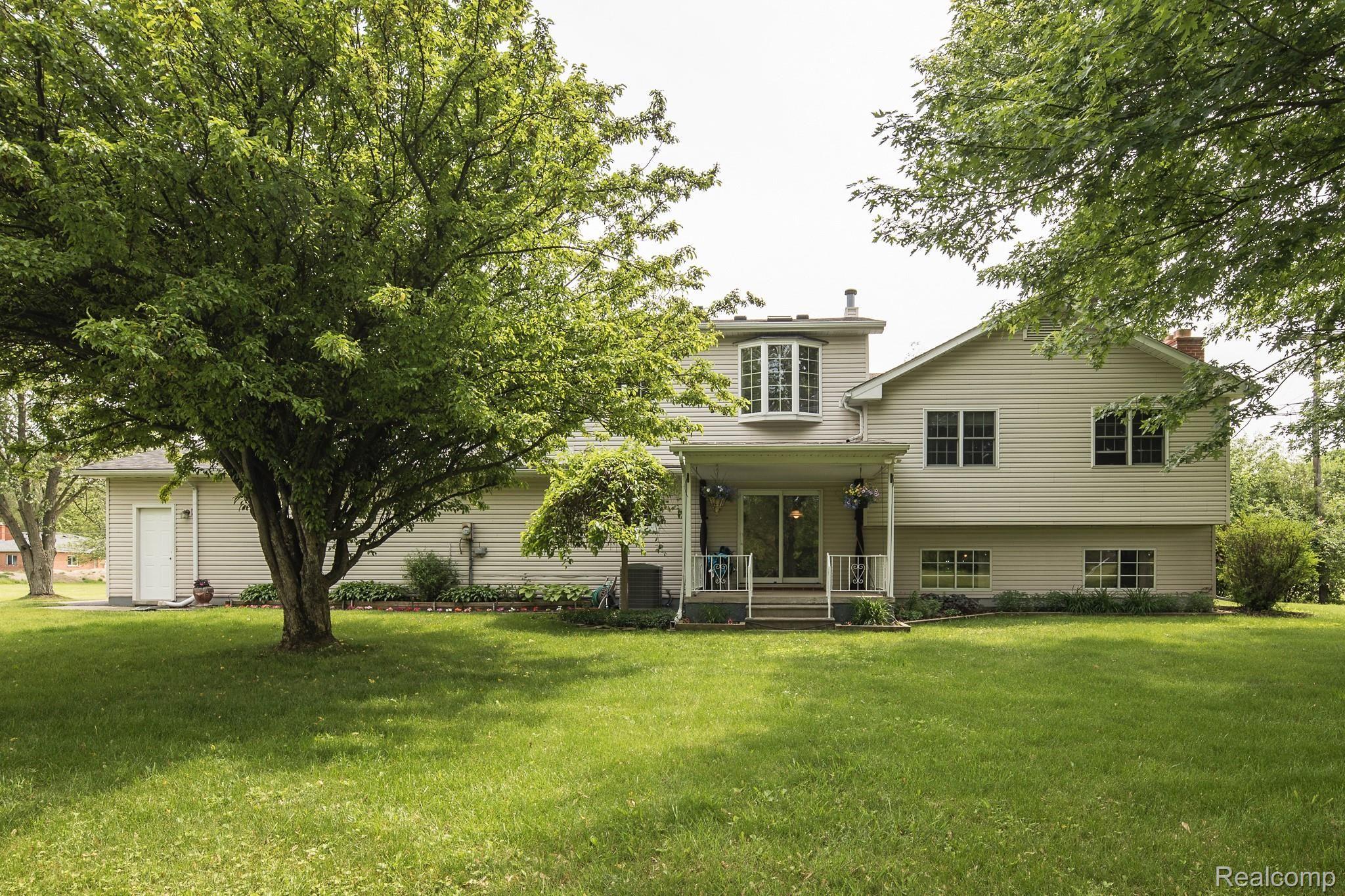 46120 Maben Road Canton, MI 48187 - Photo 31 of 35 46120Maben-9.jpg