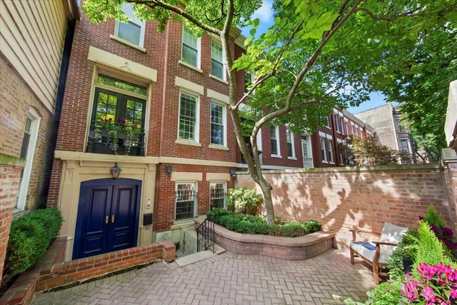 $1,250,000 | 1918 North Bissell Street, Chicago, IL 60614