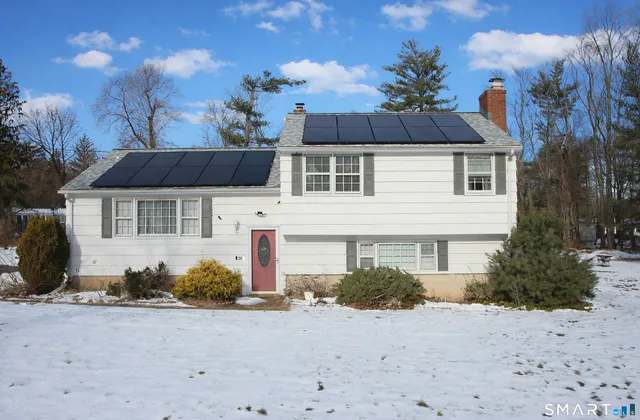 $364,900 | 384 Middletown Avenue, North Haven, CT 06473