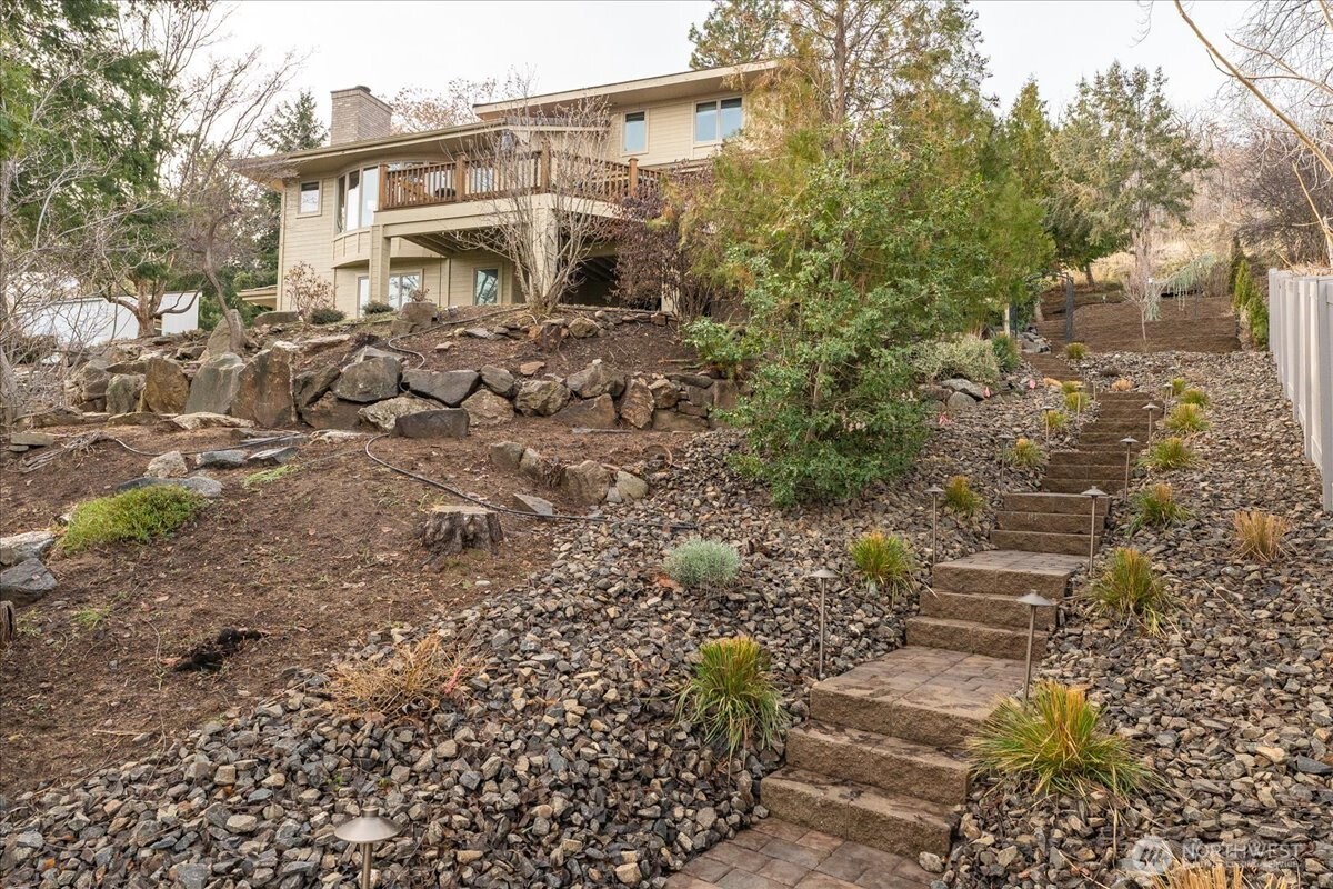 652 Meadows Drive North Wenatchee, WA 98801 - Photo 33 of 40