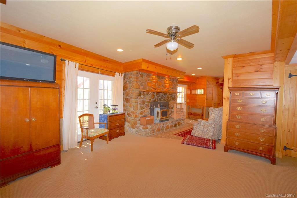75 Blue Heaven Terrace Road Spruce Pine, NC 28777 - Photo 12 of 23 Gallery Image 12