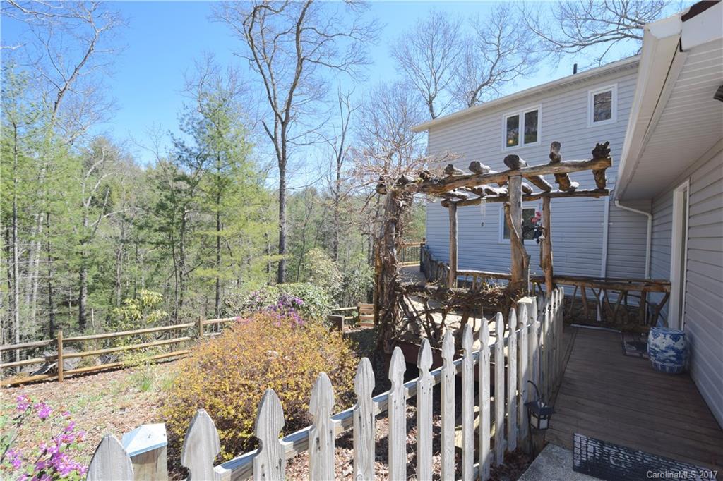 75 Blue Heaven Terrace Road Spruce Pine, NC 28777 - Photo 15 of 23 Gallery Image 15