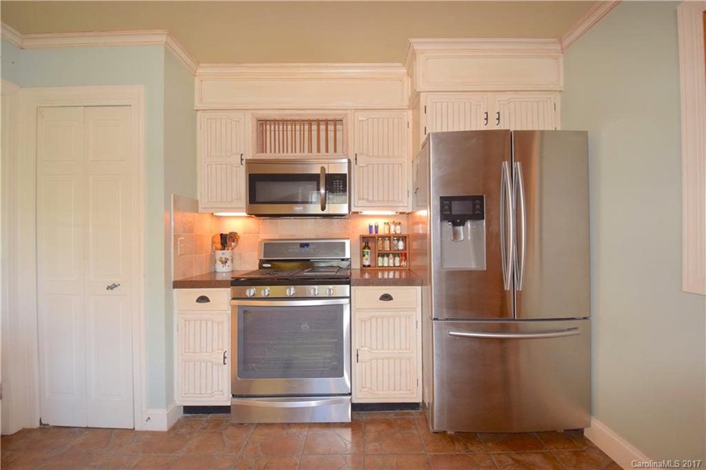 75 Blue Heaven Terrace Road Spruce Pine, NC 28777 - Photo 6 of 23 Gallery Image 6