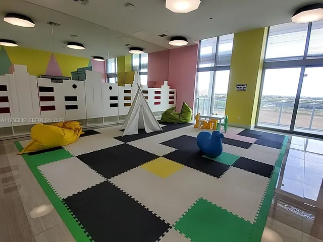 $325,000 | 2000 Metropica Way, Unit 412, Sunrise, FL 33323