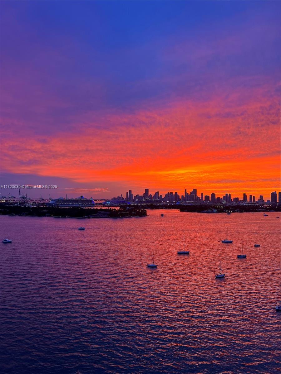 1330 West Avenue, Unit 1904 Miami Beach, FL 33139 - Photo 21 of 24