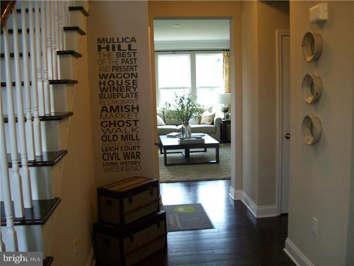 409 Windsor Road Mullica Hill, NJ 08062 - Photo 5 of 20 Hallway