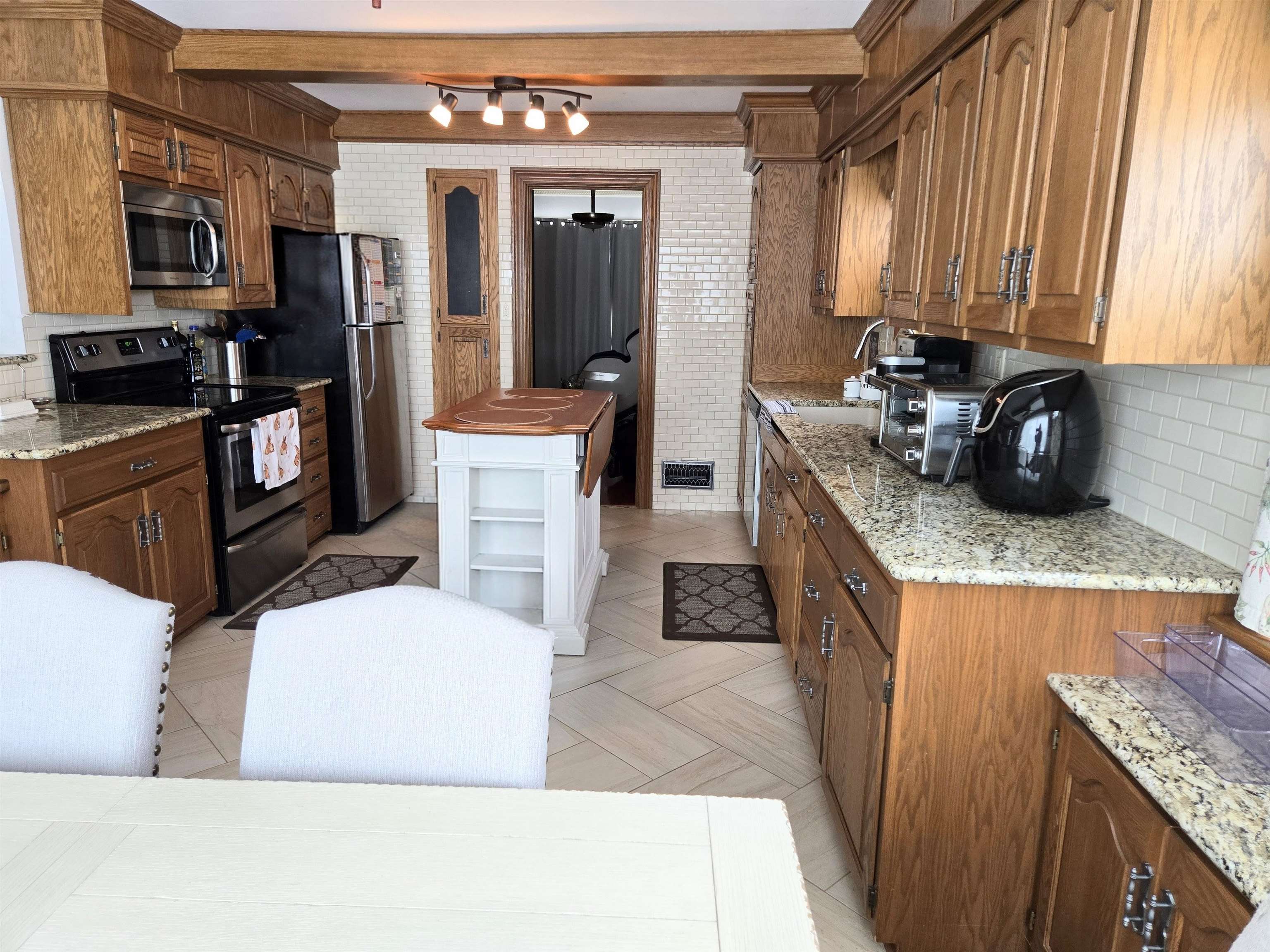 843 Wilson Street Manitowoc, WI 54220 - Photo 20 of 32