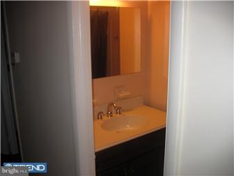 9550 State Rd., Unit 51A Philadelphia, PA 19114 - Photo 11 of 12 Bathroom