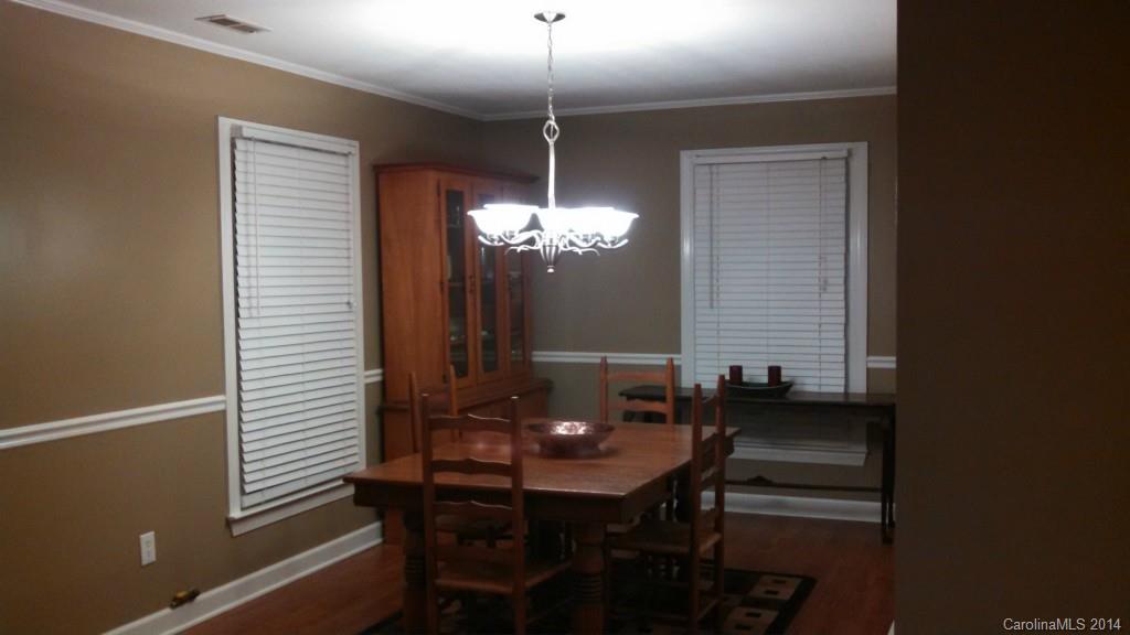 2801 Miranda Road Charlotte, NC 28216 - Photo 7 of 15 Gallery Image 7