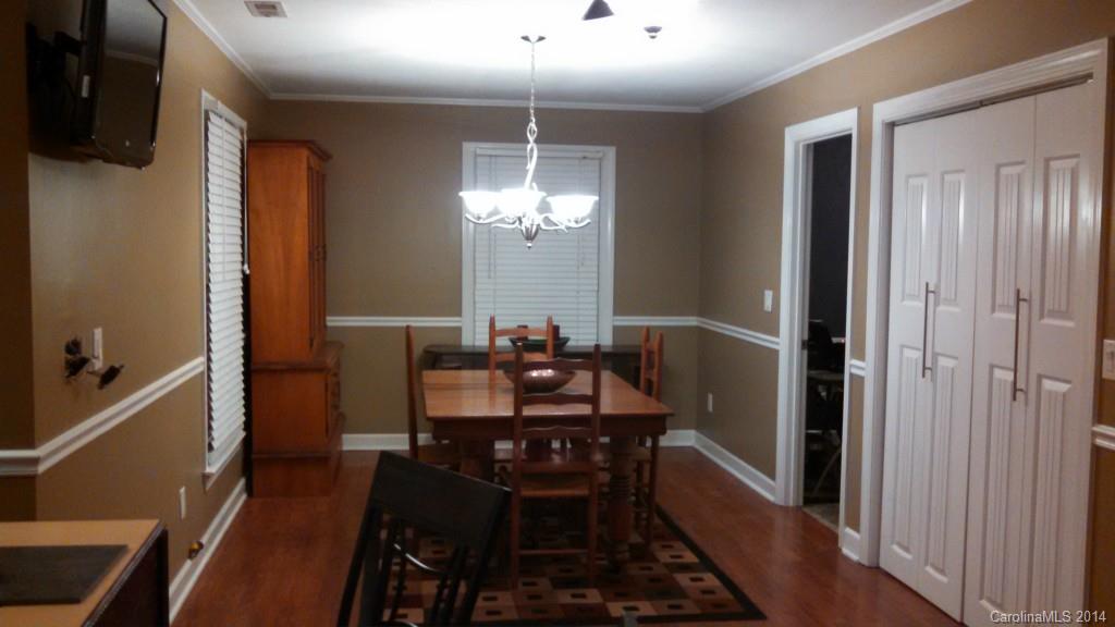 2801 Miranda Road Charlotte, NC 28216 - Photo 8 of 15 Gallery Image 8