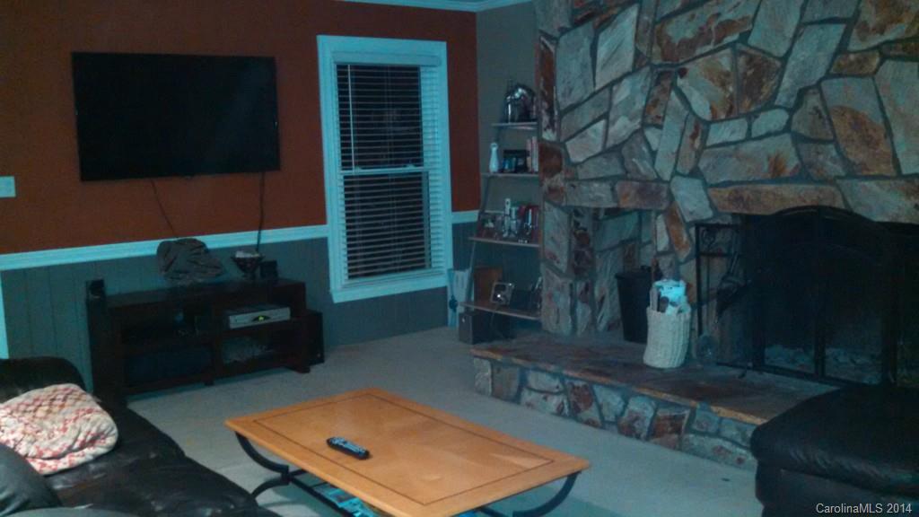 2801 Miranda Road Charlotte, NC 28216 - Photo 9 of 15 Gallery Image 9