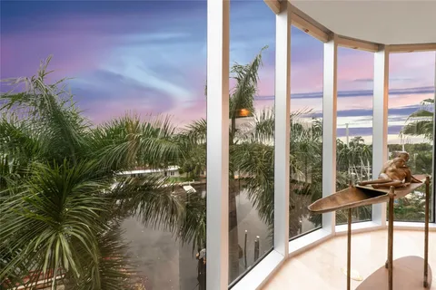 $2,400,000 | 301 Hendricks Isle, Unit 10, Fort Lauderdale, FL 33301