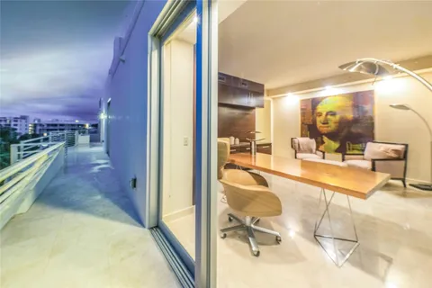 $2,400,000 | 301 Hendricks Isle, Unit 10, Fort Lauderdale, FL 33301