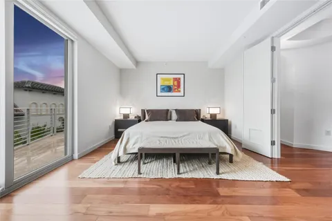 $2,400,000 | 301 Hendricks Isle, Unit 10, Fort Lauderdale, FL 33301