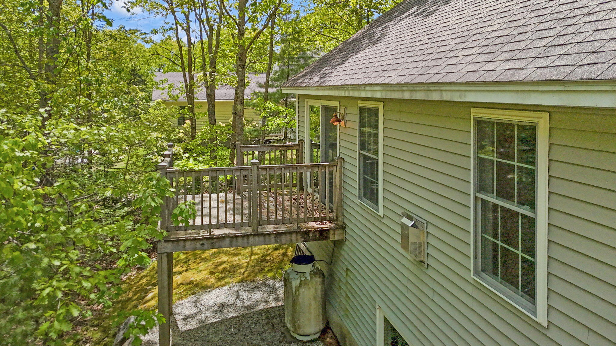 40 Acorn Ridge Road Freeport, ME 04032 - Photo 5 of 39 5-web-or-mls-DJI_20250527132455_0096_D