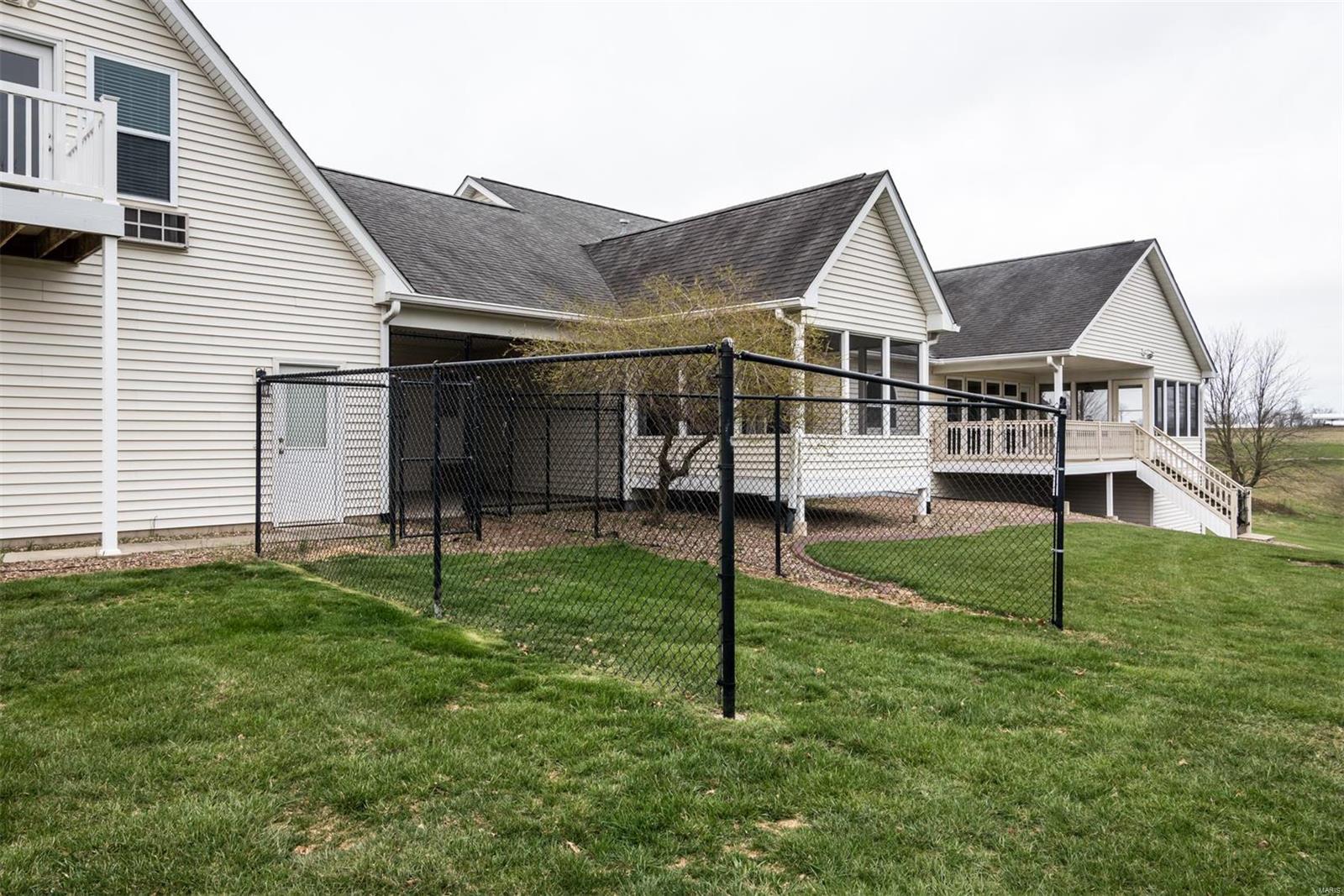 111 Stevenson Road Lebanon, IL 62254 - Photo 13 of 61