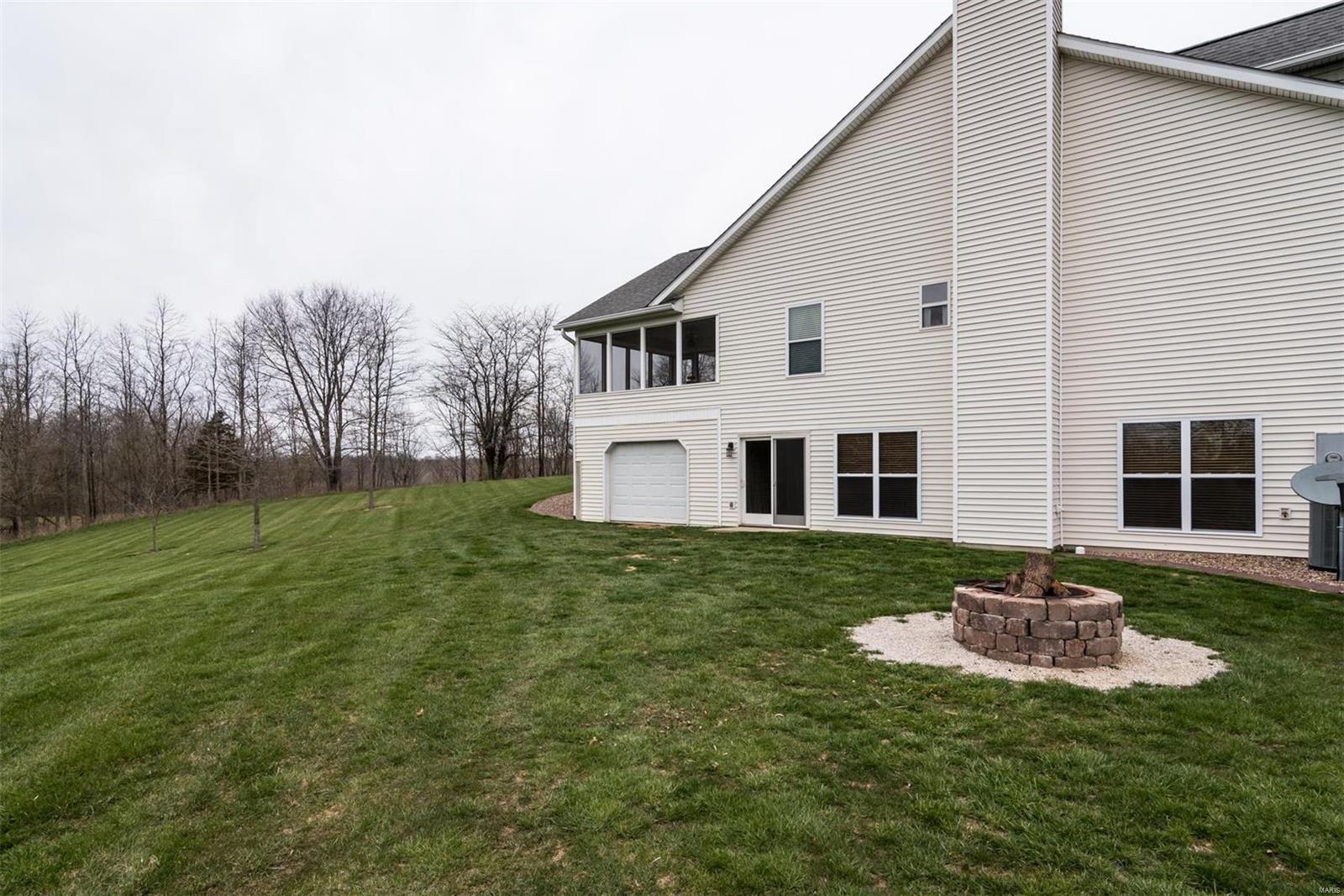 111 Stevenson Road Lebanon, IL 62254 - Photo 20 of 61