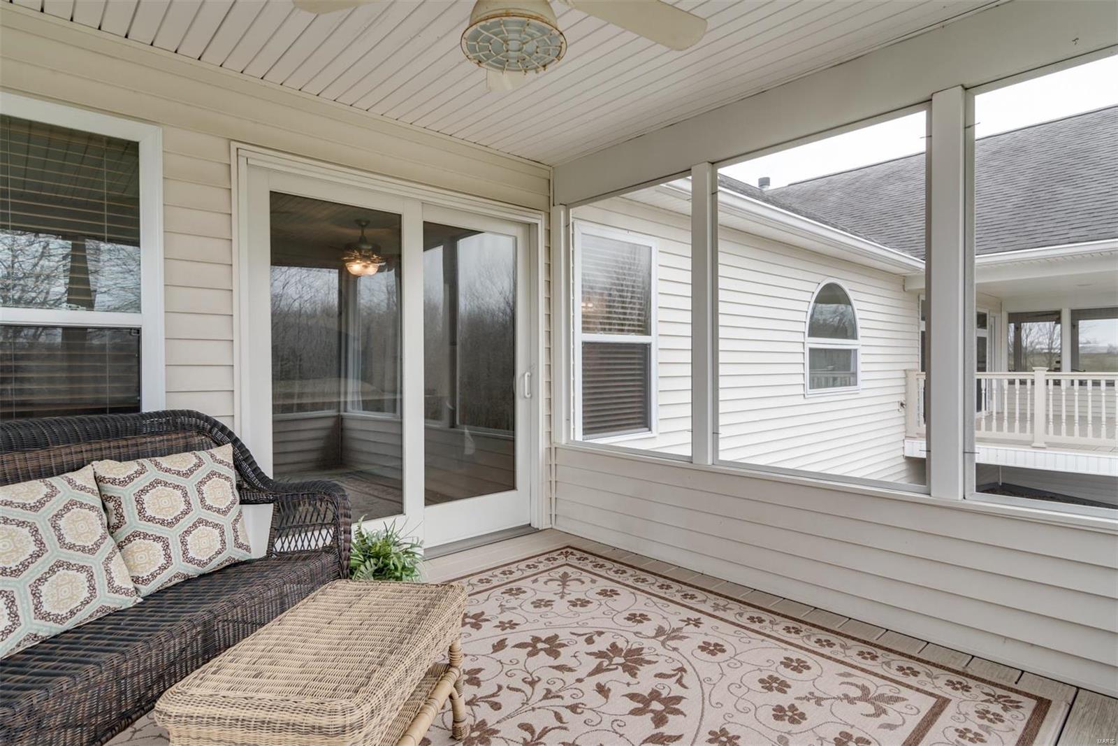 111 Stevenson Road Lebanon, IL 62254 - Photo 38 of 61