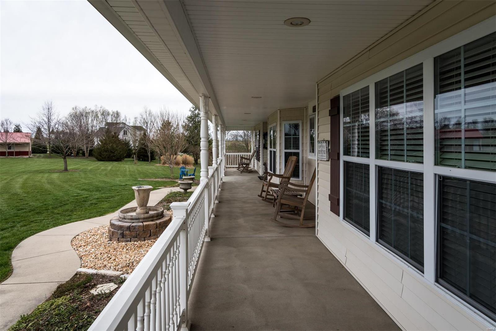 111 Stevenson Road Lebanon, IL 62254 - Photo 6 of 61