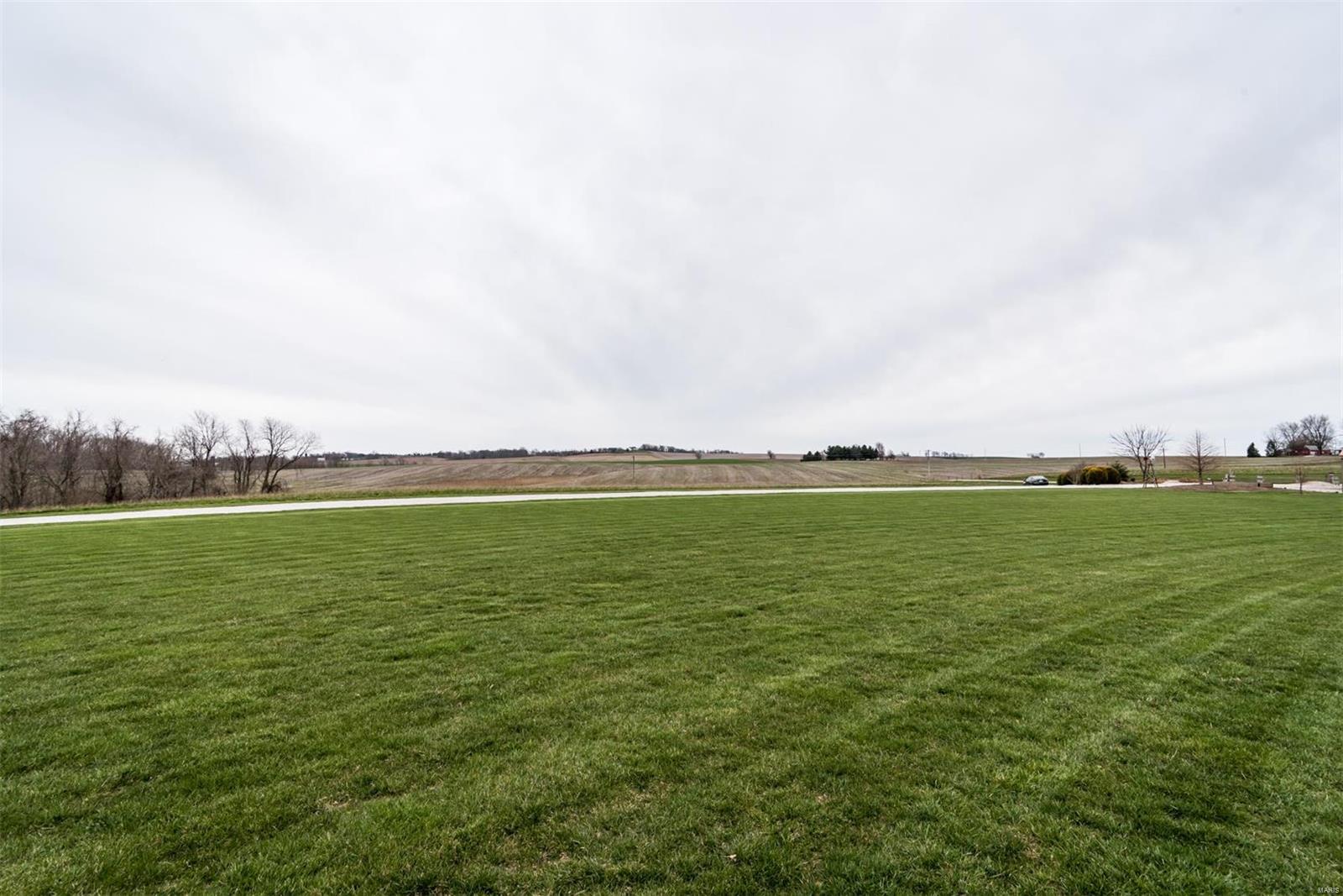 111 Stevenson Road Lebanon, IL 62254 - Photo 9 of 61