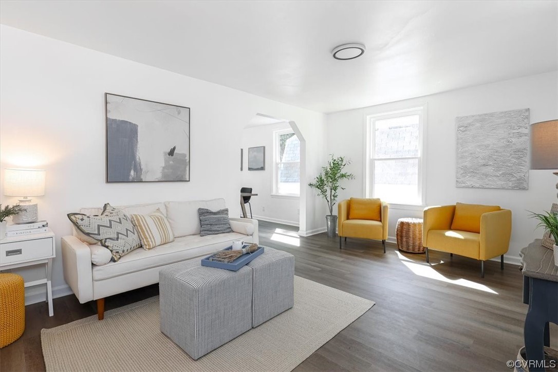 1006 Haskell Street Hopewell, VA 23860 - Photo 2 of 48 a living room with furniture and a couch