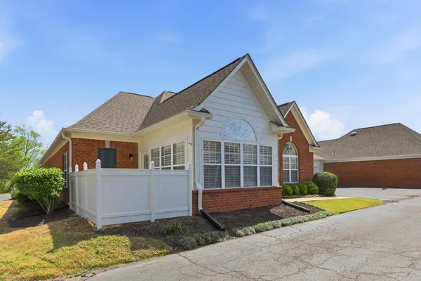 $409,900 | 20 Peyton Ridge Drive, Collierville, TN 38017