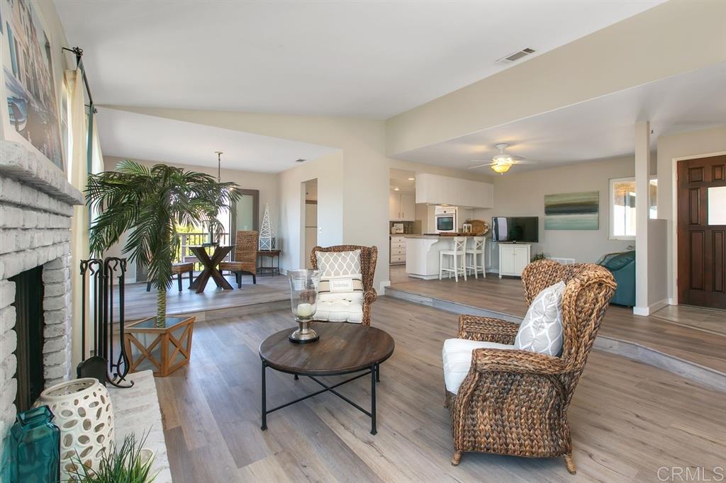 642 Cortez Avenue Vista, CA 92084 - Photo 5 of 25