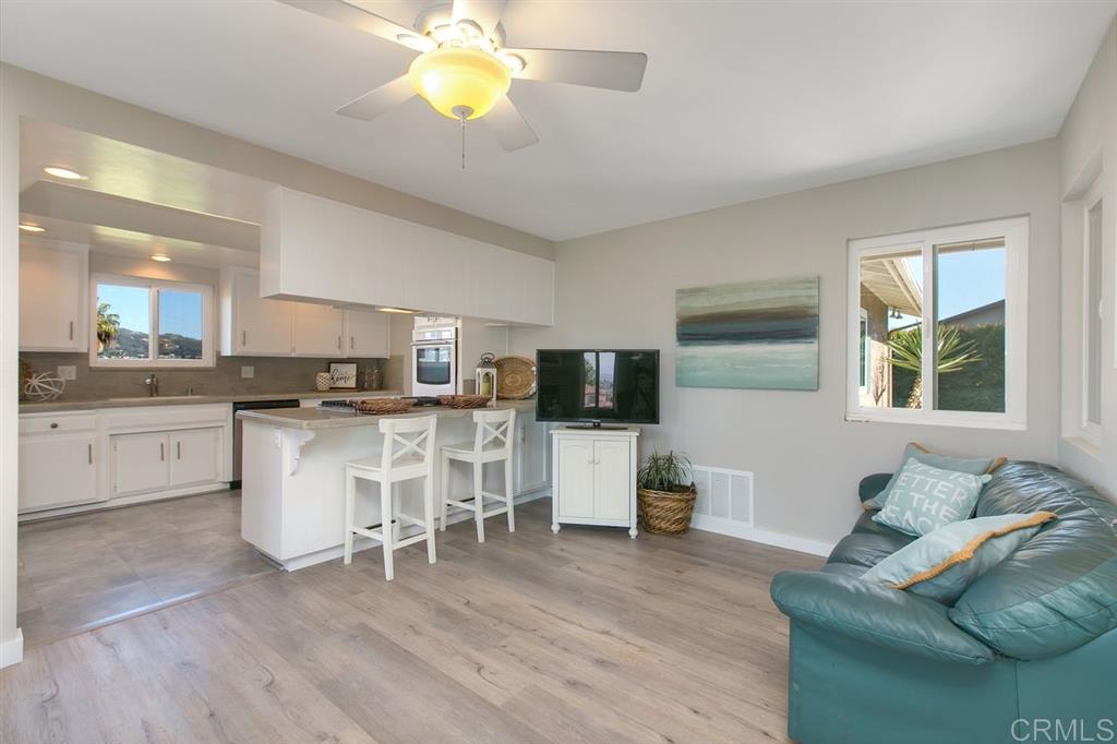 642 Cortez Avenue Vista, CA 92084 - Photo 6 of 25