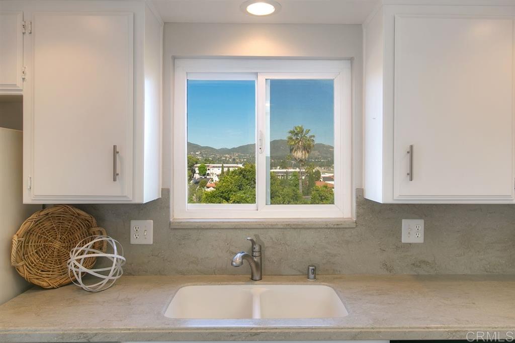 642 Cortez Avenue Vista, CA 92084 - Photo 9 of 25