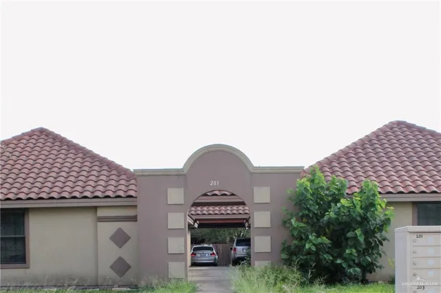 $1,100 | 201 South Ridge Lane, Unit 1, San Juan, TX 78589