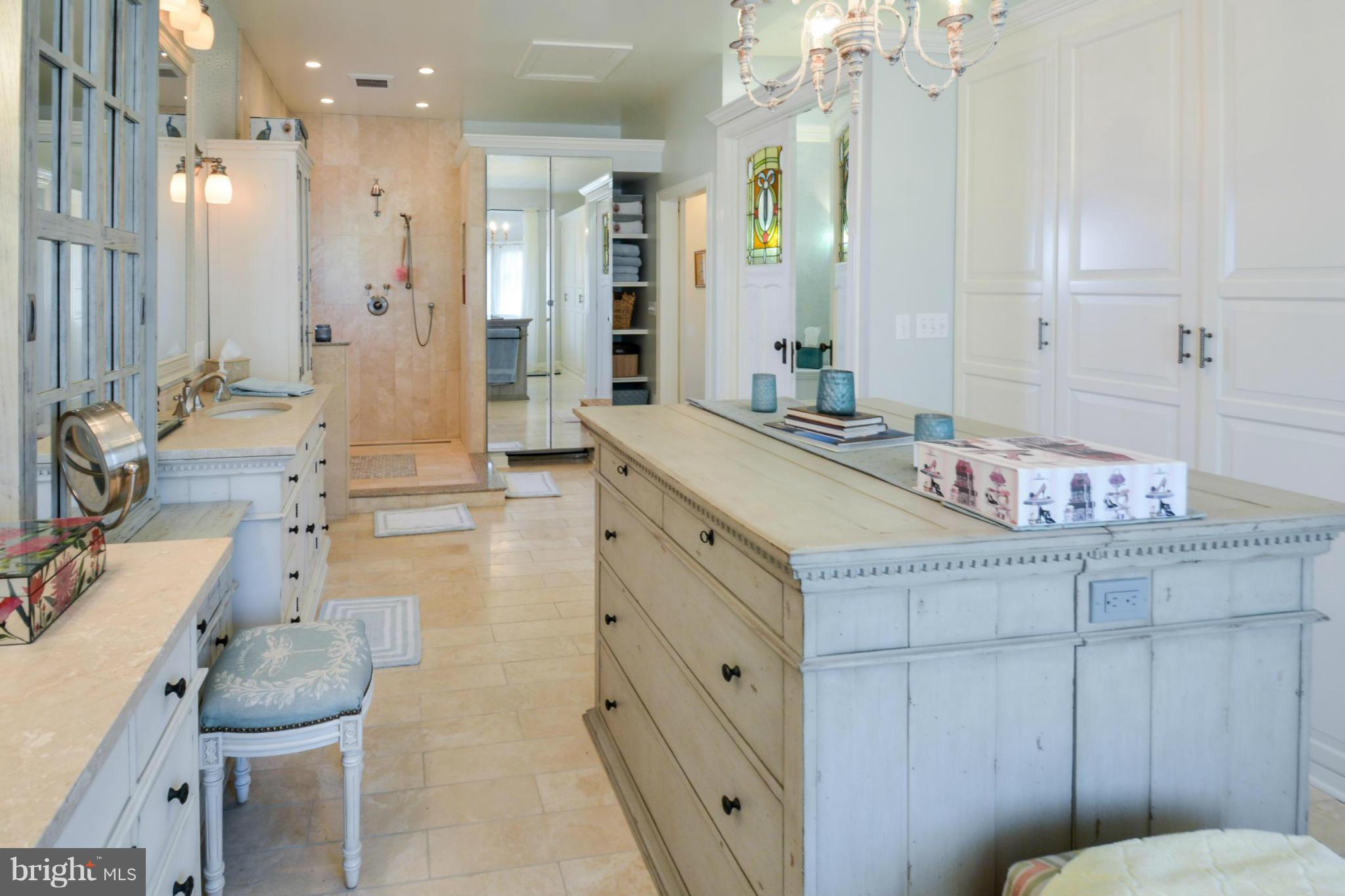 640 South River Landing Road, Unit 640 Edgewater, MD 21037 - Photo 19 of 30 Bath (Master)