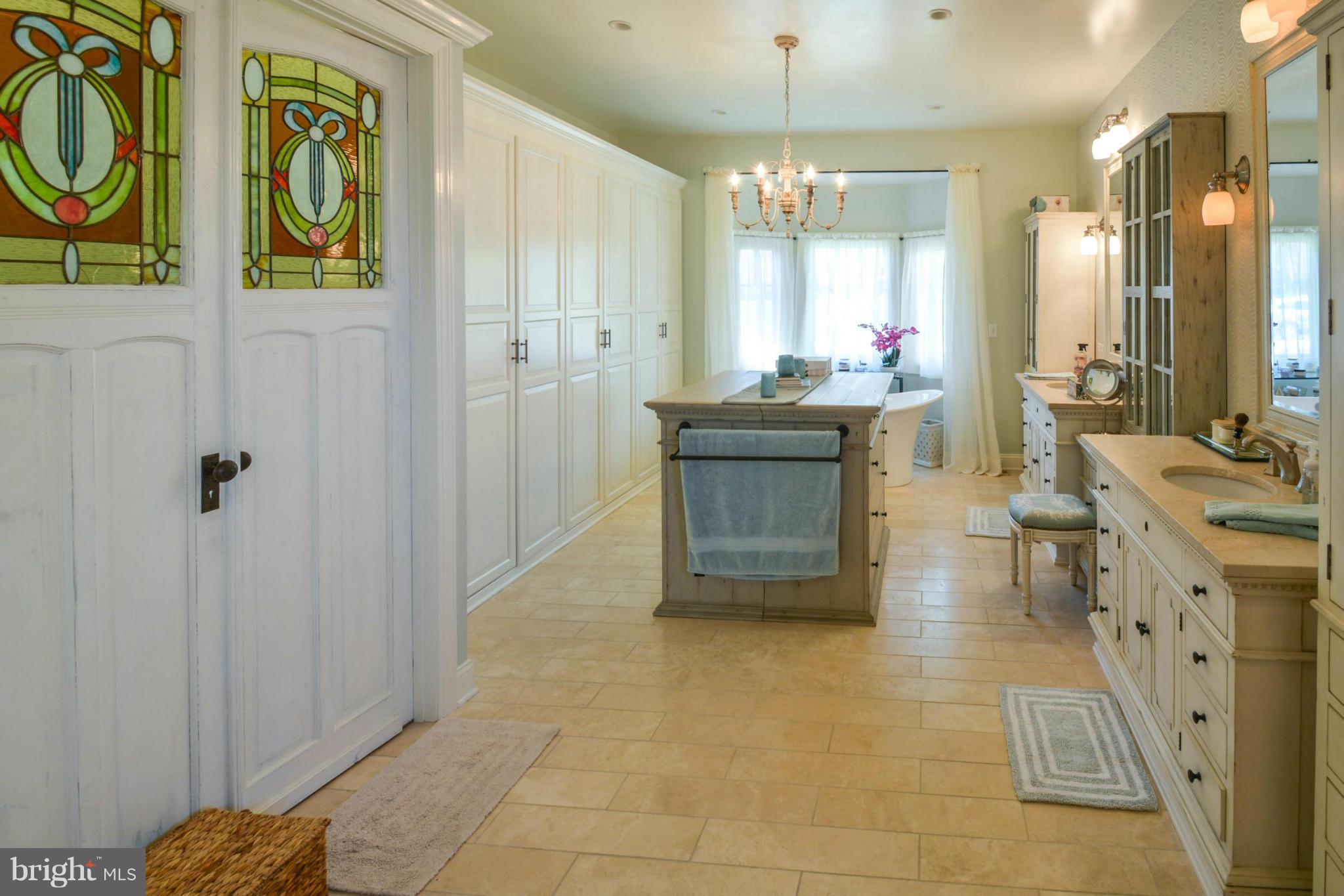640 South River Landing Road, Unit 640 Edgewater, MD 21037 - Photo 21 of 30 Bath (Master)