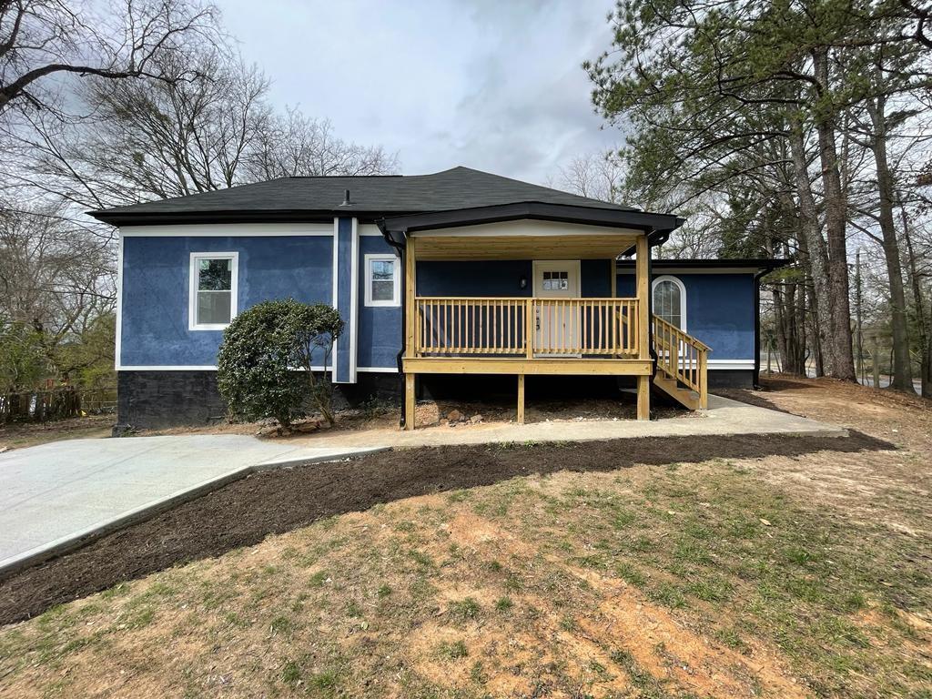 1754 Rey Street Northwest Atlanta, GA 30318 - Photo 1 of 1 Front viejavascript:ManageMediaJS.showDetails(5);w from Rey St