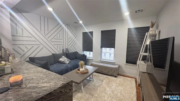 $3,000 | 19 Cleveland Avenue, Unit 3, Harrison, NJ 07029