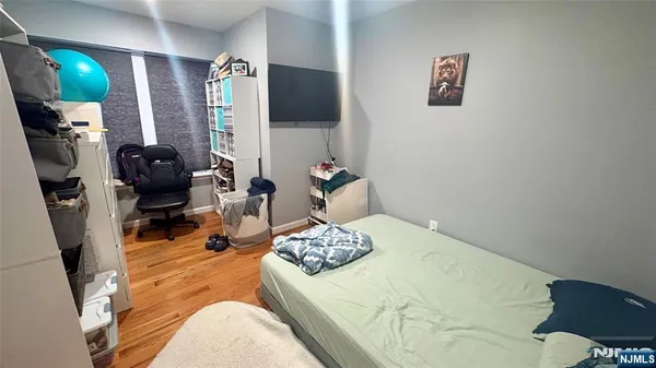 $3,000 | 19 Cleveland Avenue, Unit 3, Harrison, NJ 07029