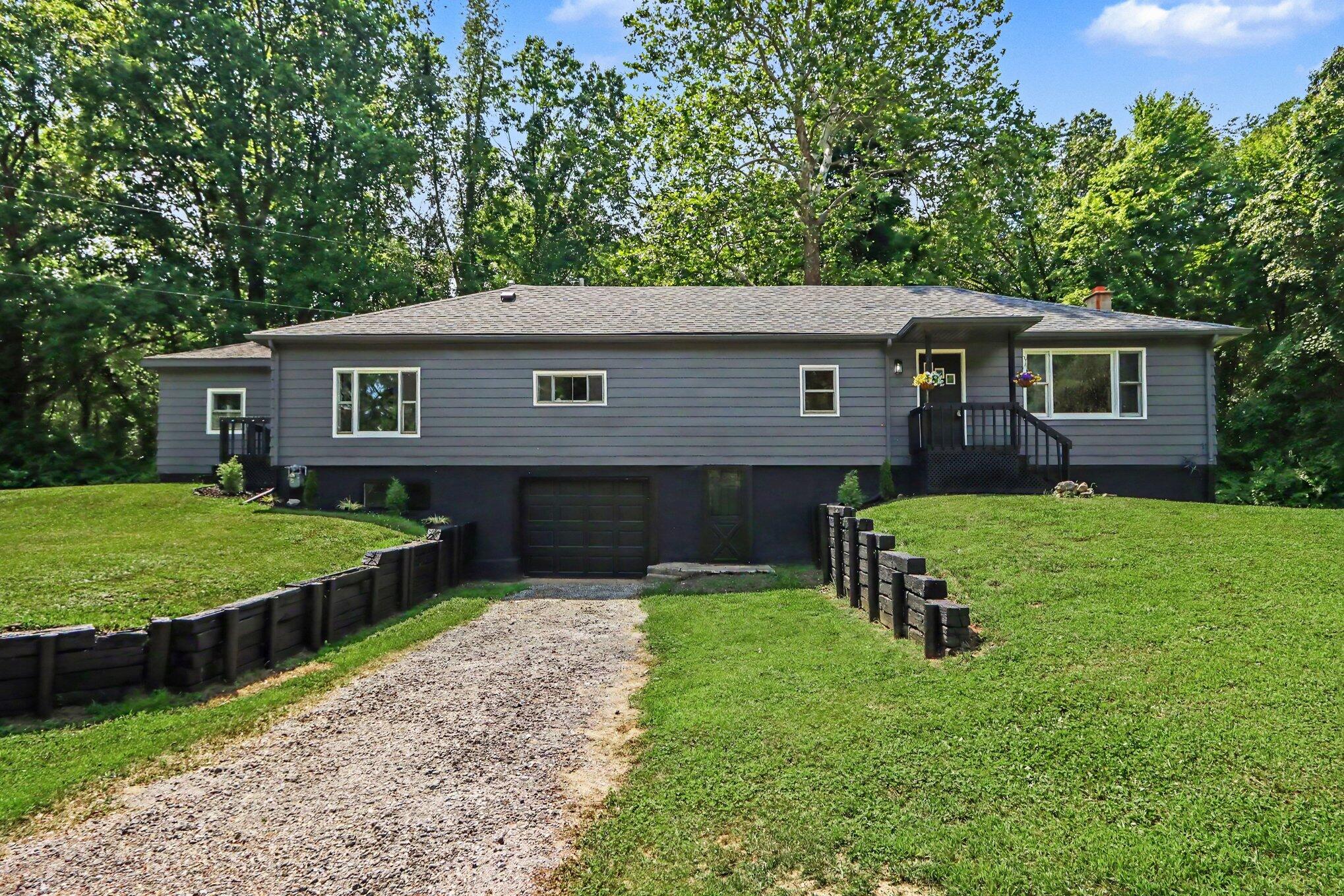 15068 Millard Road Three Rivers, MI 49093 - Photo 2 of 43 002_file_2720