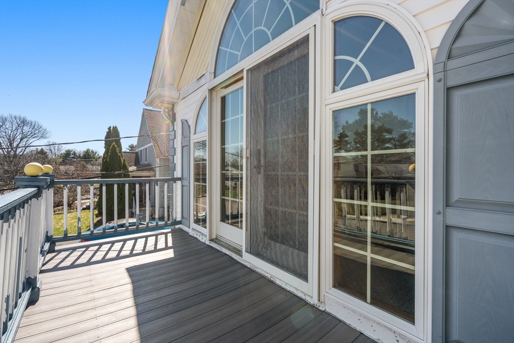 113 Temple Road Waltham, MA 02452 - Photo 23 of 35
