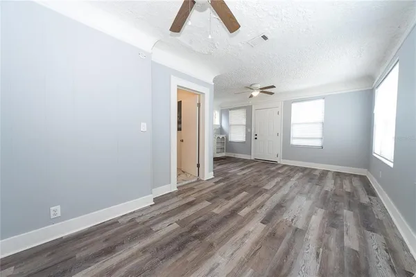 $1,575 | 618 25th Street West, Bradenton, FL 34205