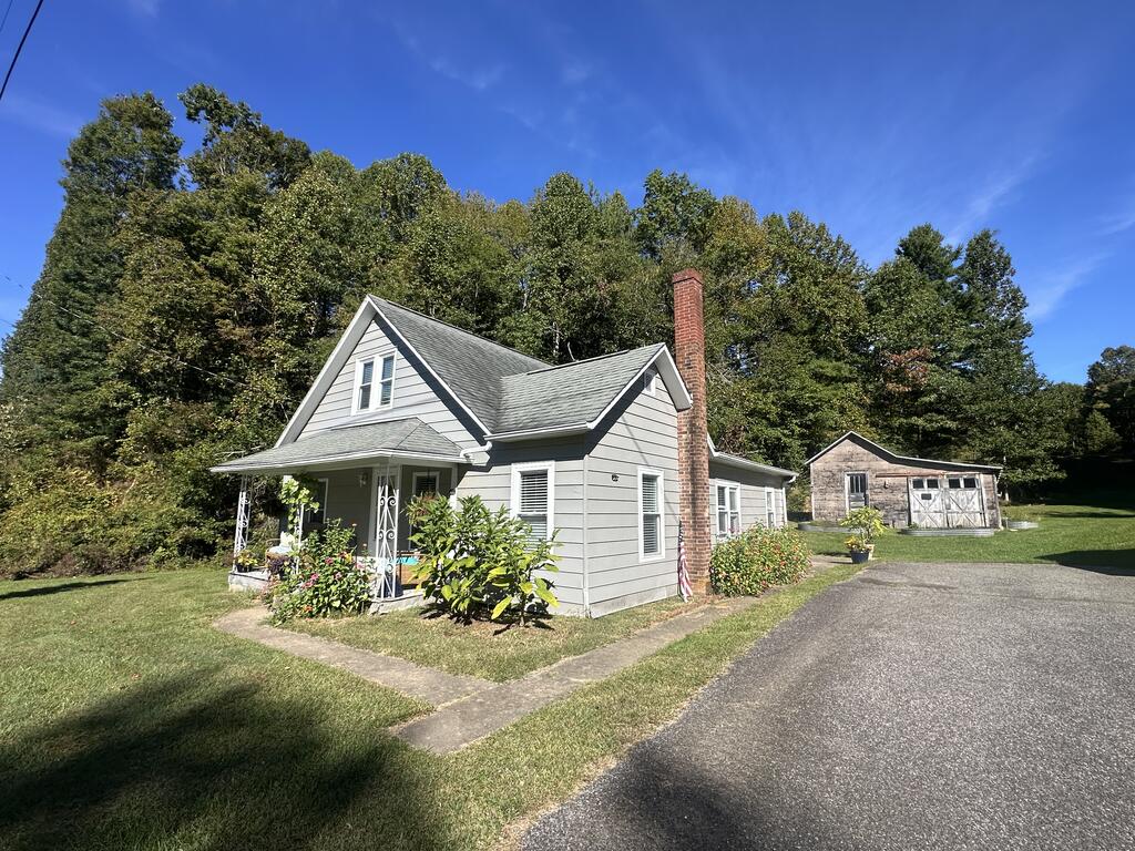 8699 Pipers Gap Road Galax, VA 24333 - Photo 31 of 31 Gallery Image 31