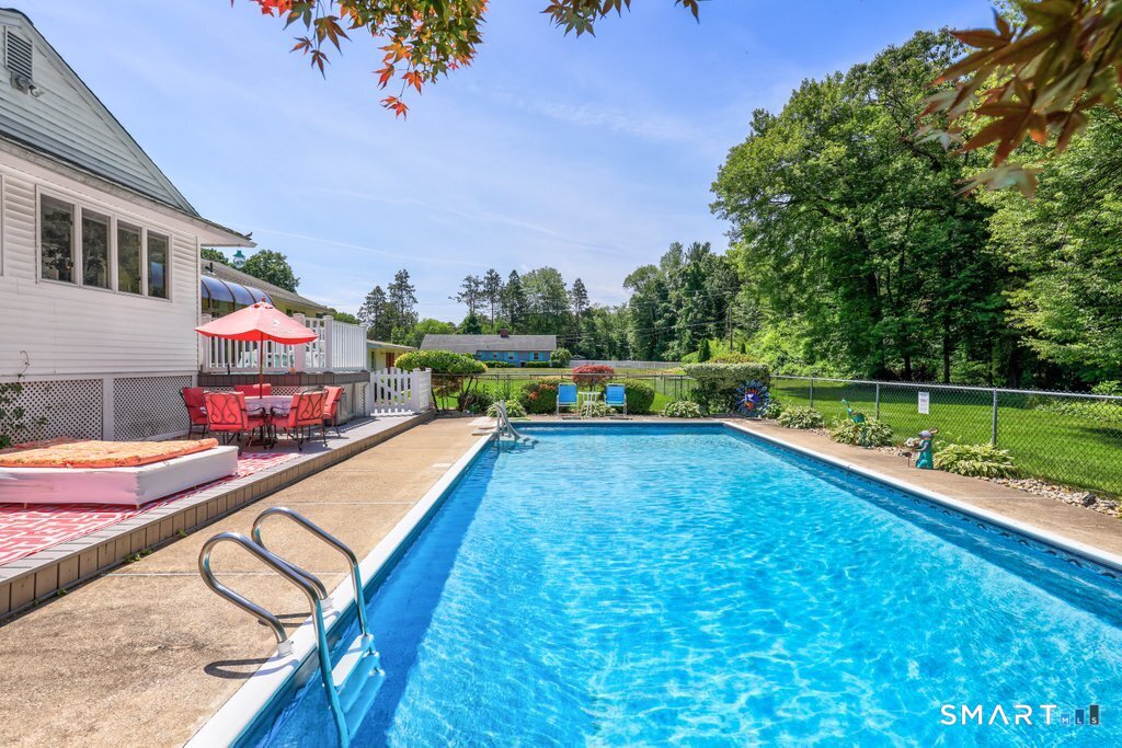 21 Parsons Road Somers, CT 06071 - Photo 13 of 38