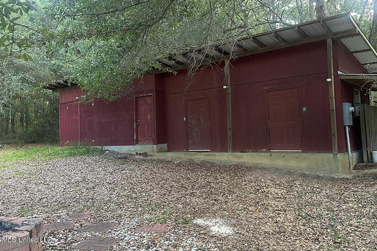 202 Howell Road Lucedale, MS 39452 - Photo 39 of 48 5 (7)