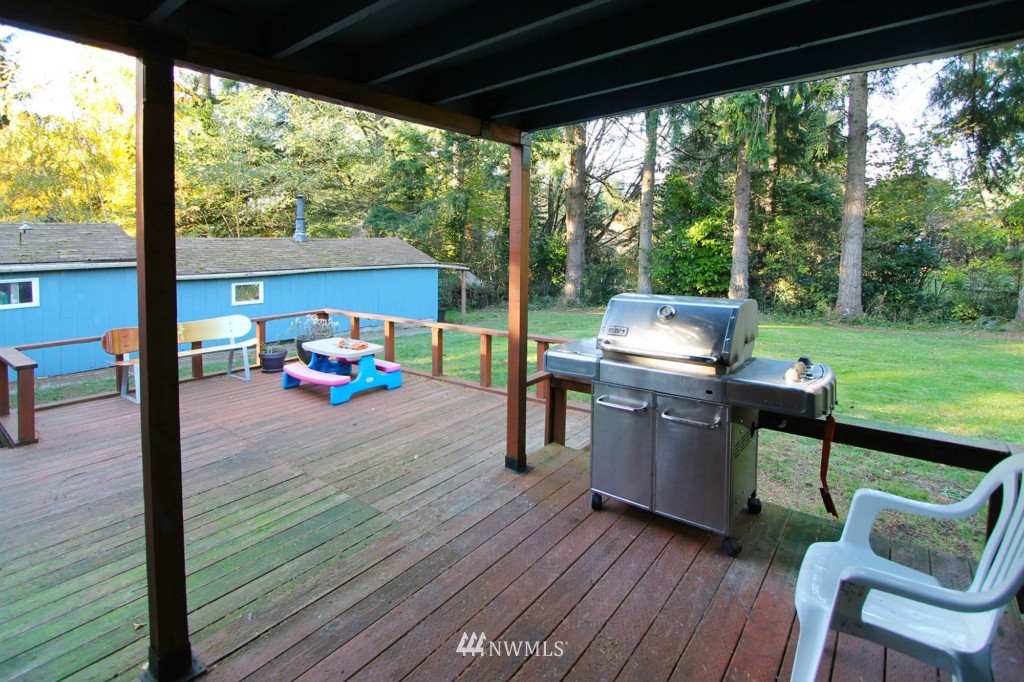 9208 Southwest Bank Road Vashon, WA 98070 - Photo 14 of 16