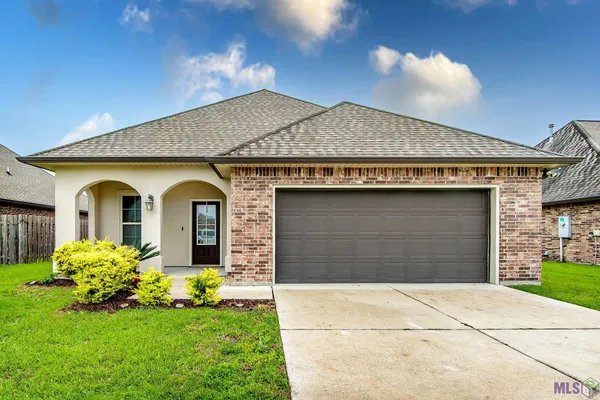 $265,000 | 143 Magnolia Bluff Drive, Gray, LA 70359